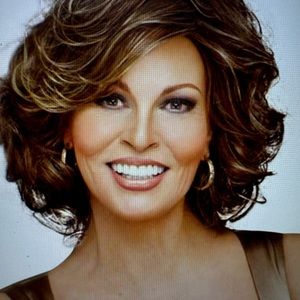 Raquel Welch Wig New in Box Ginger Brown